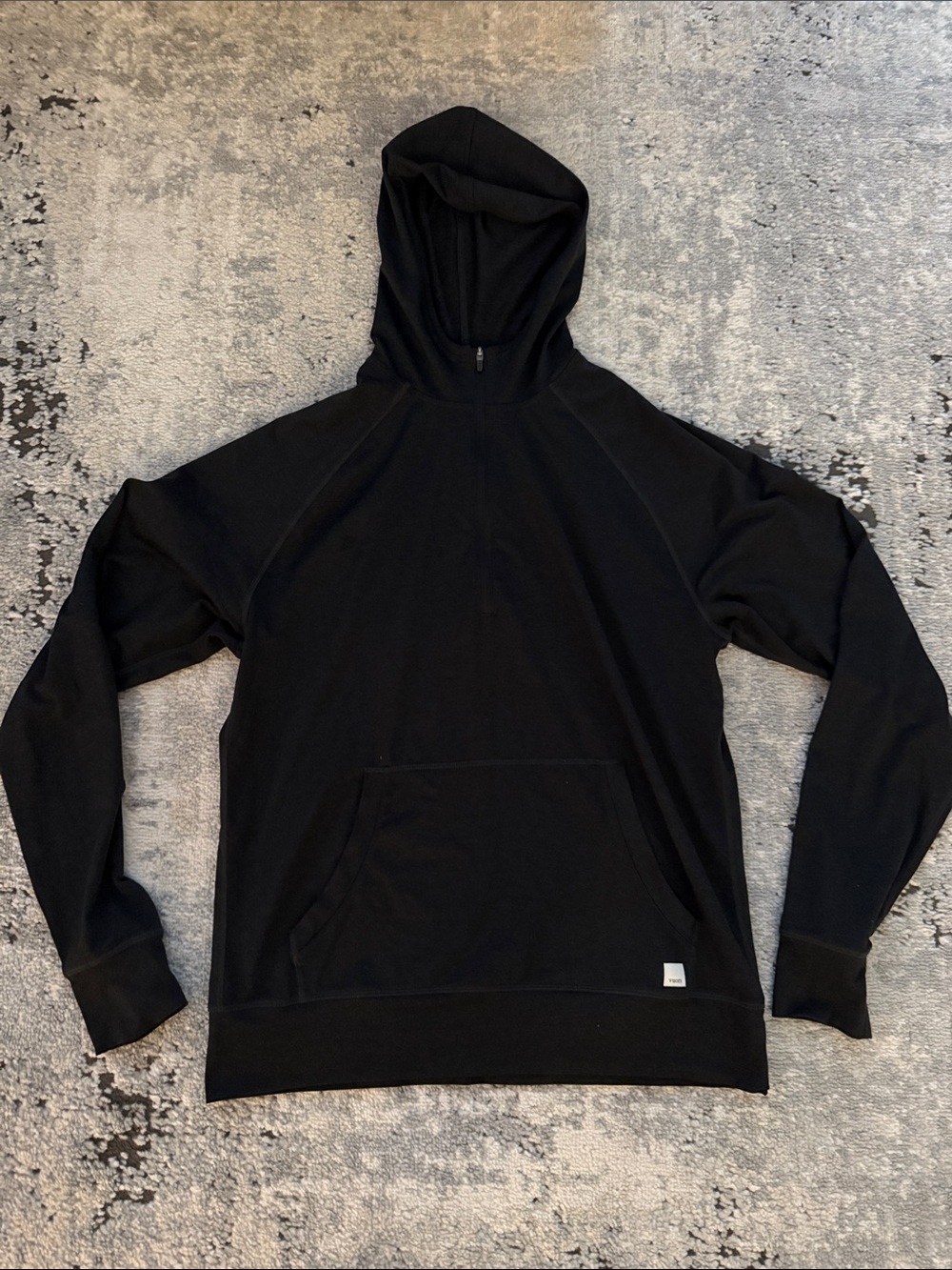 Vuori Men's Ponto Performance Half Zip Hoodie in Black Heather Size M NWOT